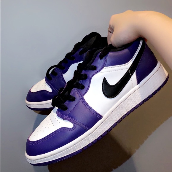 Jordan 1 Low Court Purple, Size 6 women’s - Picture 1 of 1